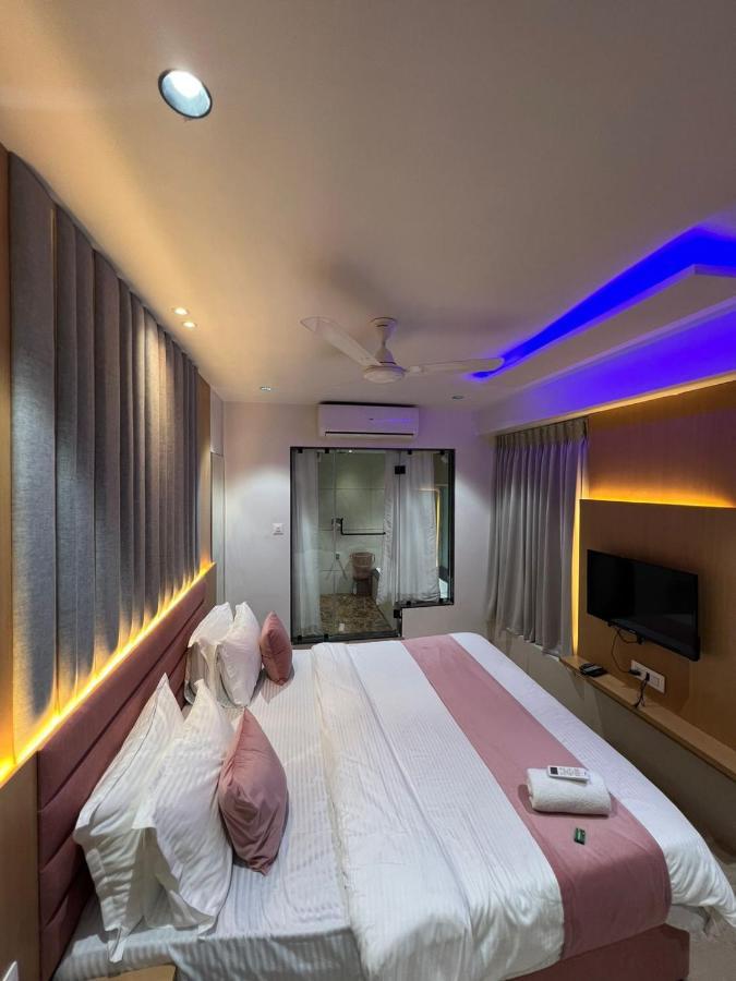 Hotel Cozzy Palace Σουράτ Εξωτερικό φωτογραφία